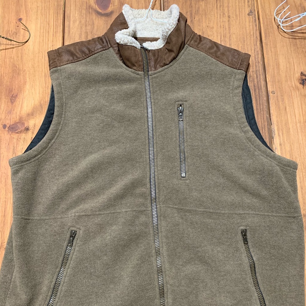 Orvis vest